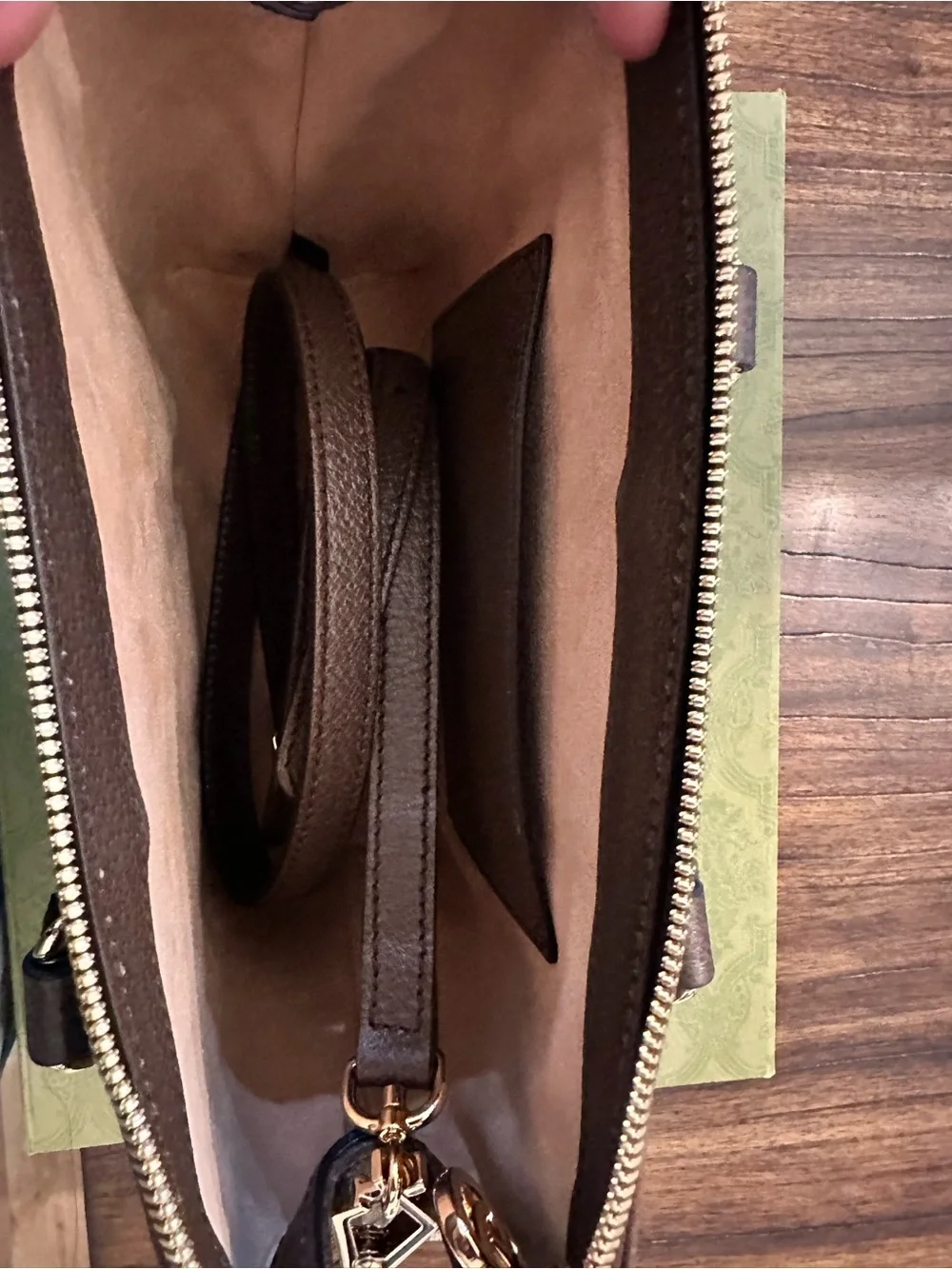 Gucci authentic signature